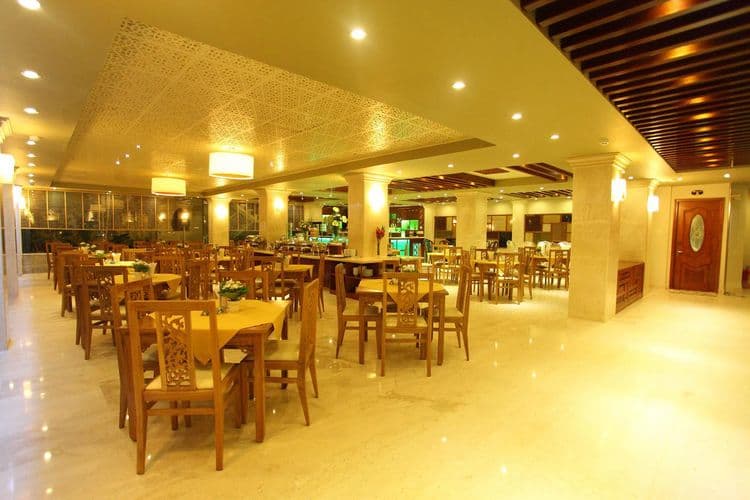 Au Lac Hotel
