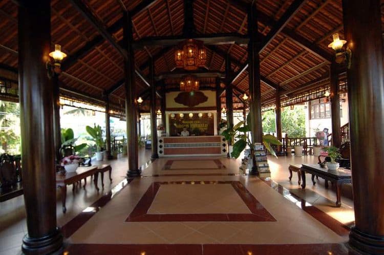 Madame Cuc Saigon Emerald Resort