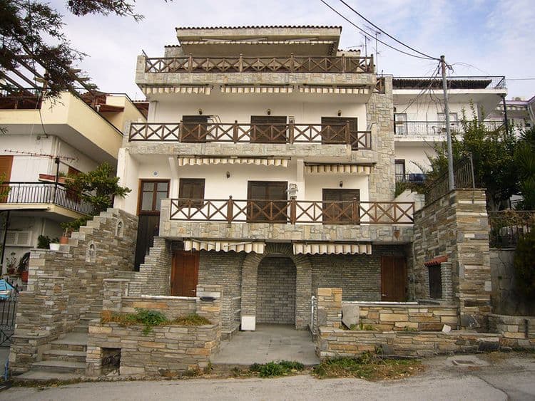 Kristina Apartments