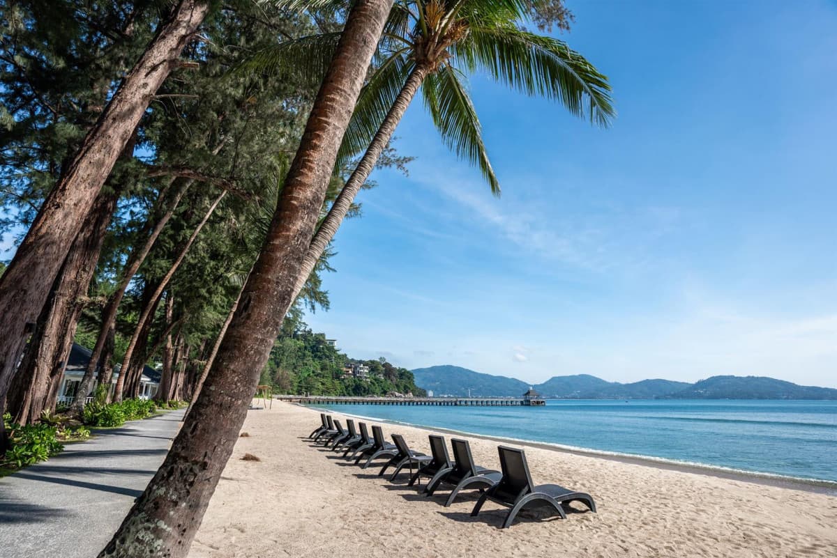 Thavorn Beach Village & Spa
