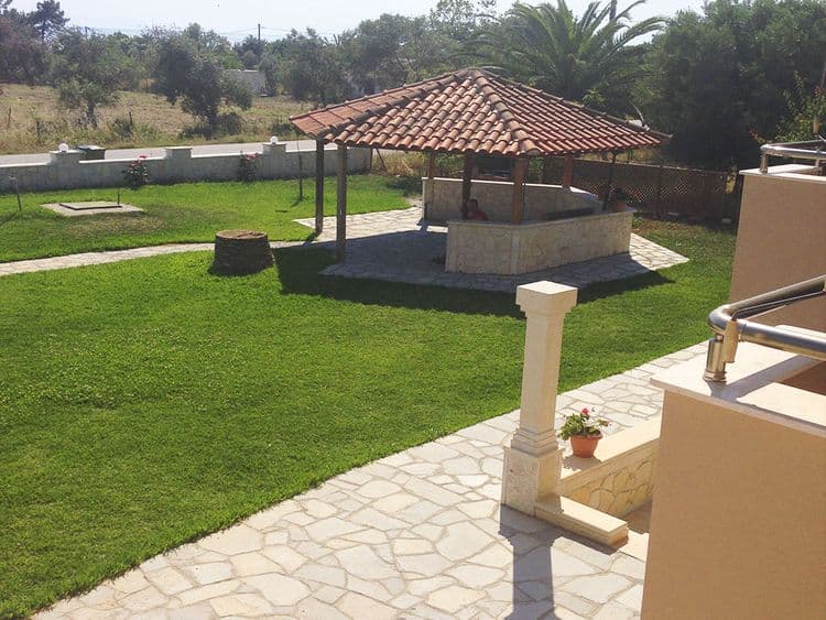 Paradisos Apartments