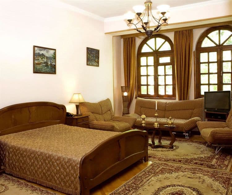 British House Boutique Hotel
