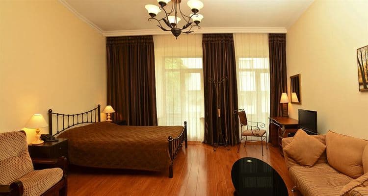 British House Boutique Hotel