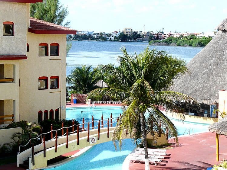 Cancun Clipper Club