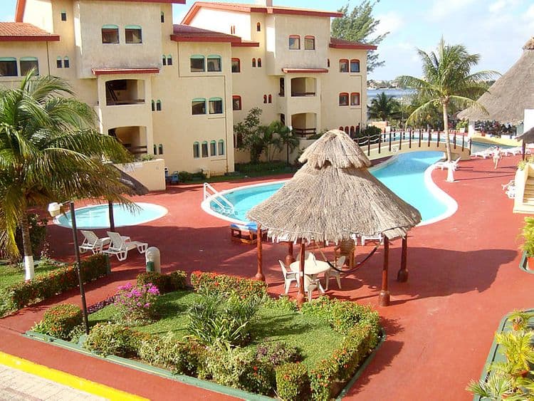 Cancun Clipper Club