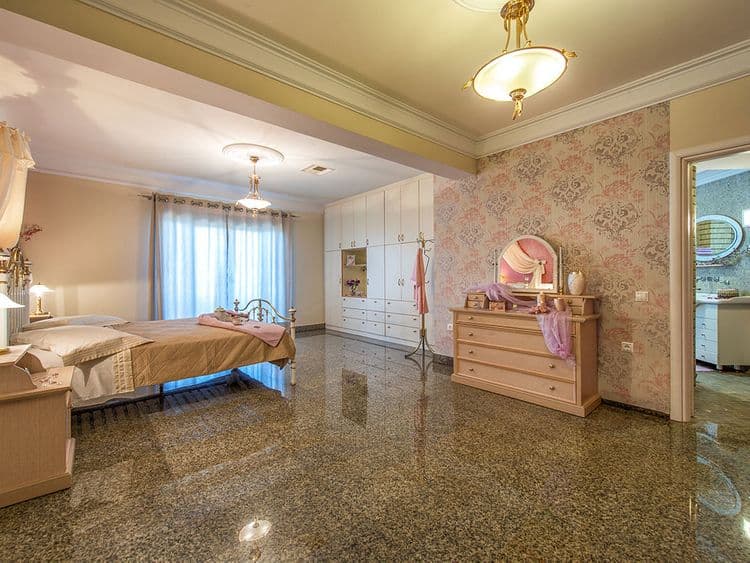 Frido Luxury Villa