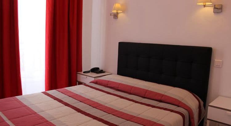 Gold Hotel