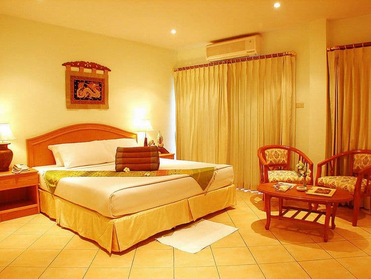 Seven Oaks Inn Pattaya