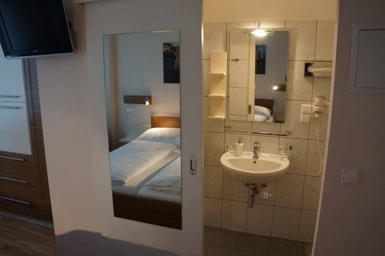 City Rooms Hotel
