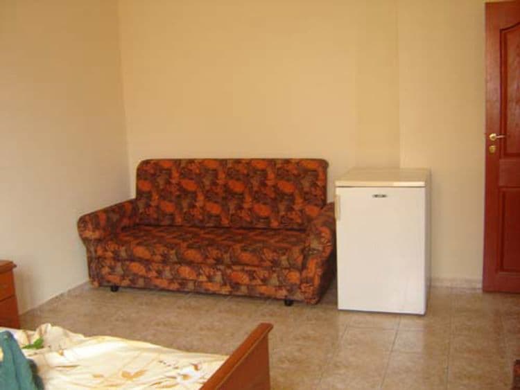Chris Hotel