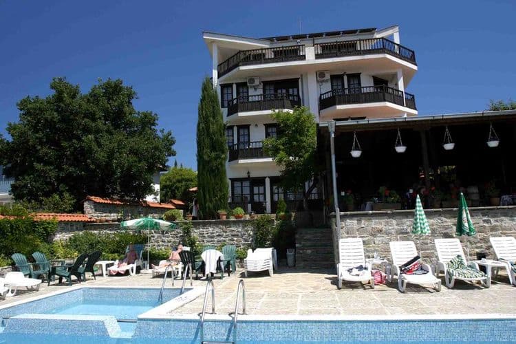 Augusta Hotel