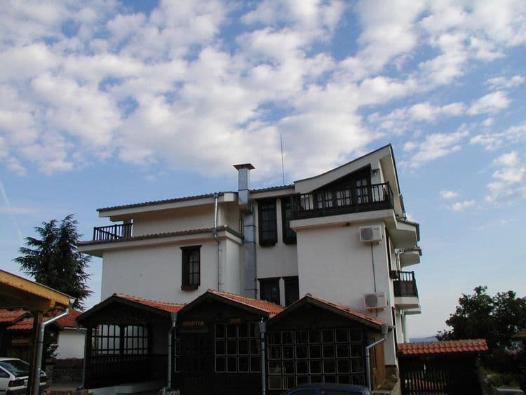 Augusta Hotel