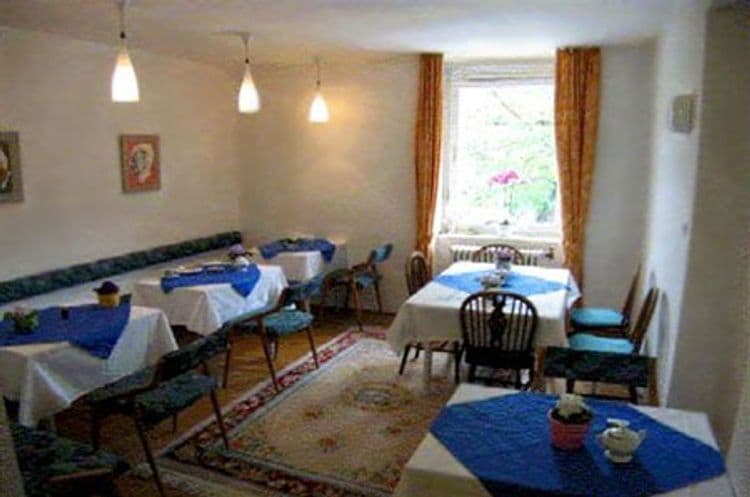 Nefer Pension