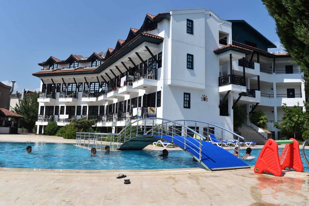 Ares Dream Hotel