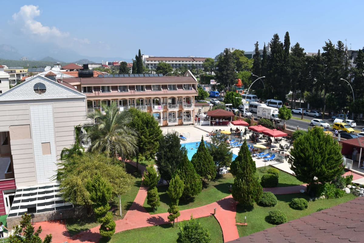Ares Dream Hotel