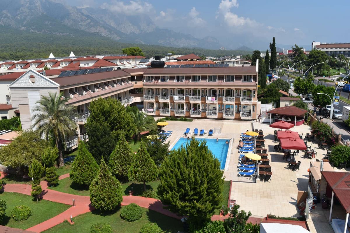 Ares Dream Hotel