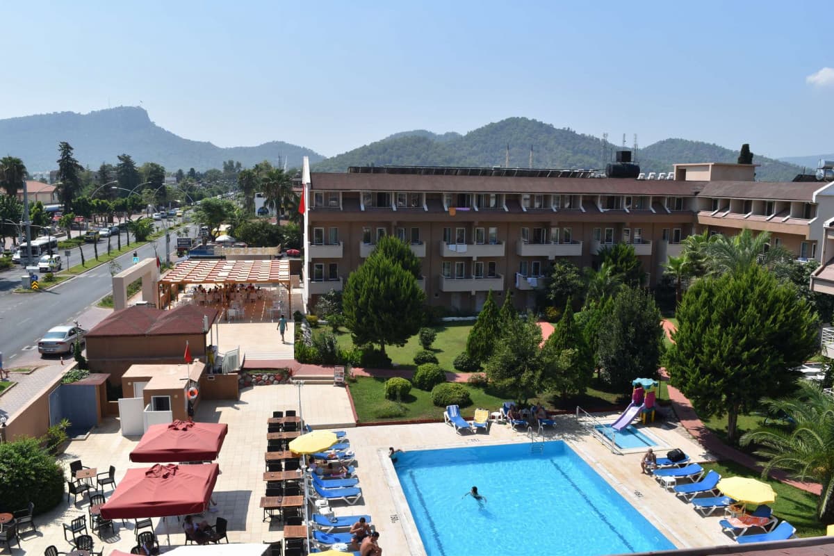 Ares Dream Hotel