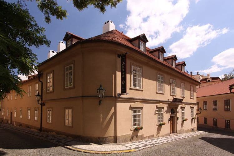 Appia Residences Hotel