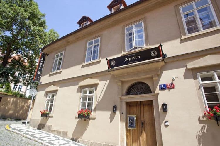 Appia Residences Hotel