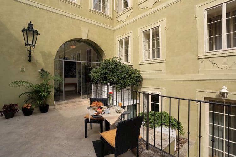 Appia Residences Hotel