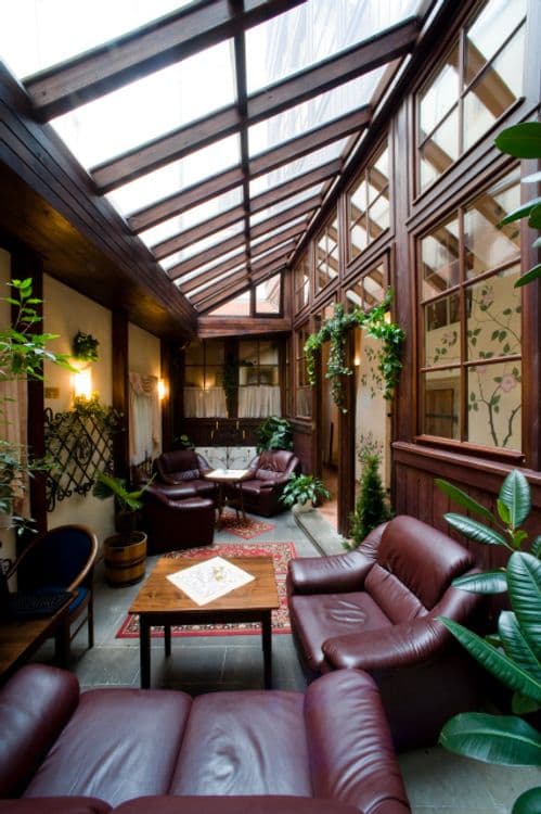 Cerny Slon Hotel