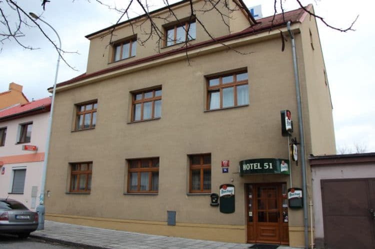 51 Hotel
