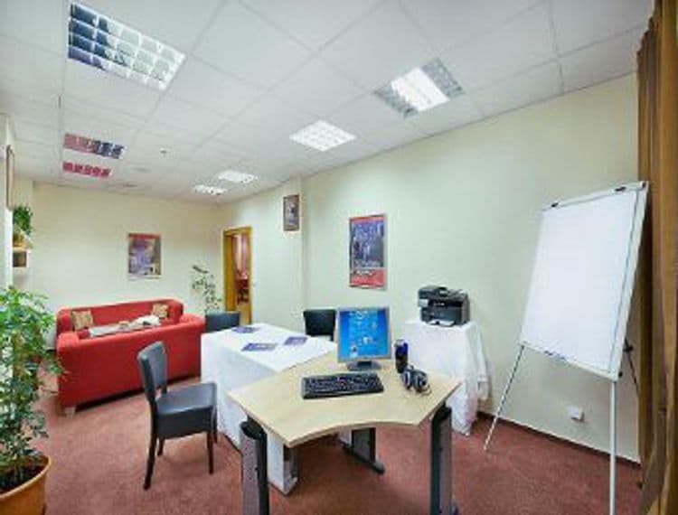 Ramada Airport Hotel Prague