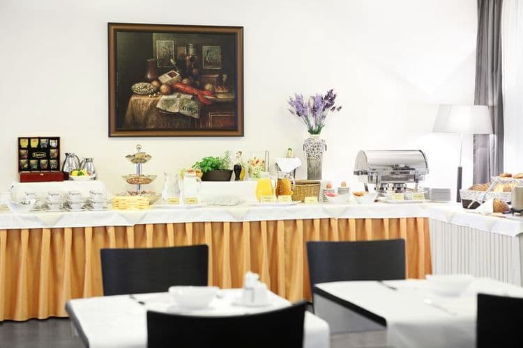Elysee Hotel
