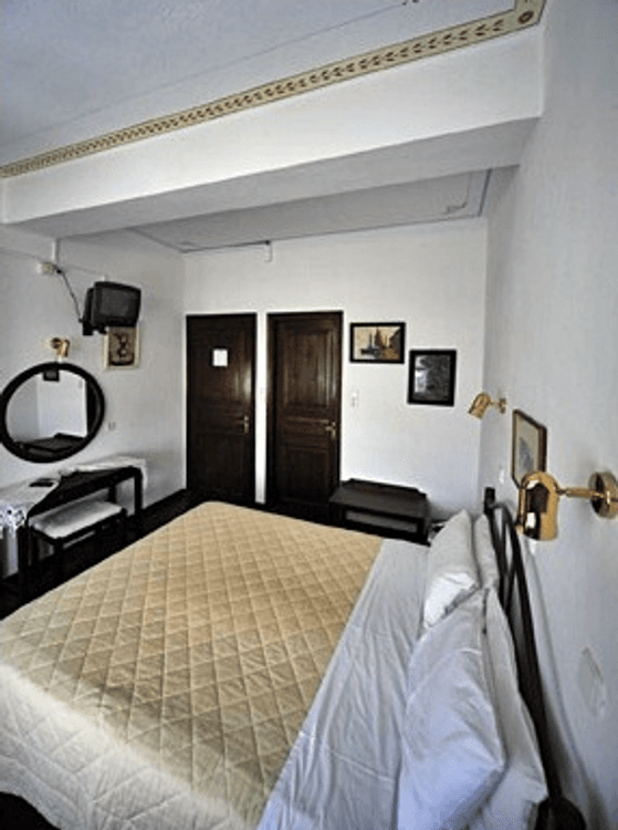 Acropolis Hotel