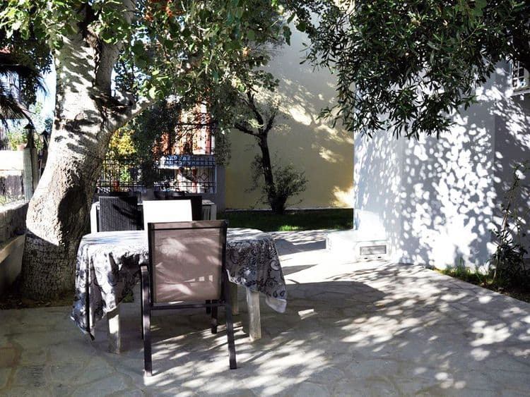 Alexanika Apartments