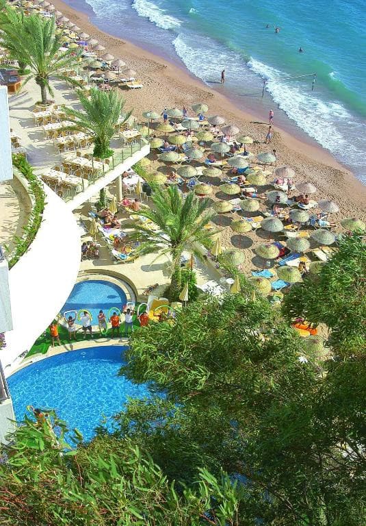Rubi Hotel