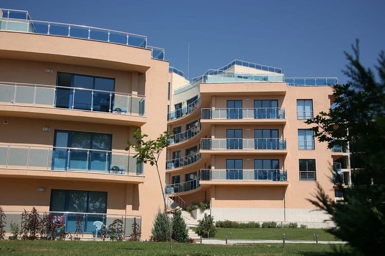 Aquamarine Apart Complex