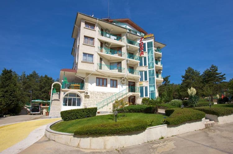 Zora Hotel