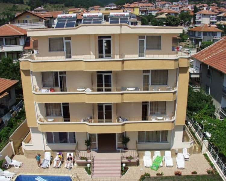 Larisa 1&2 Hotel