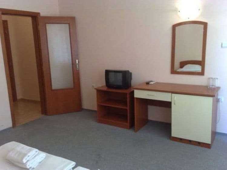Larisa 1&2 Hotel