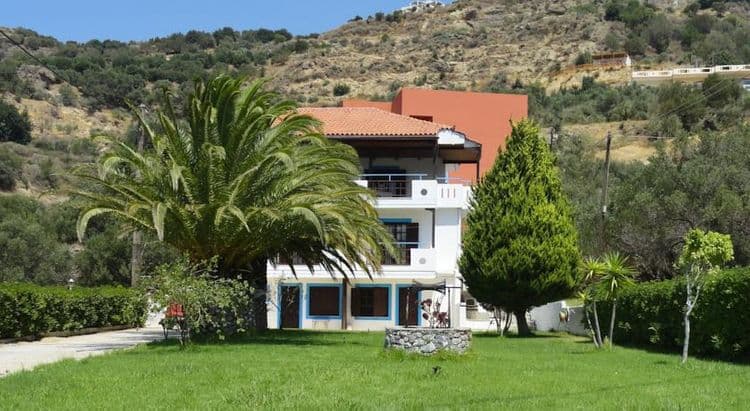 Santa Maria Studios & Apartments