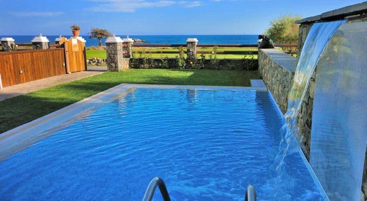 Horizon Line Villas