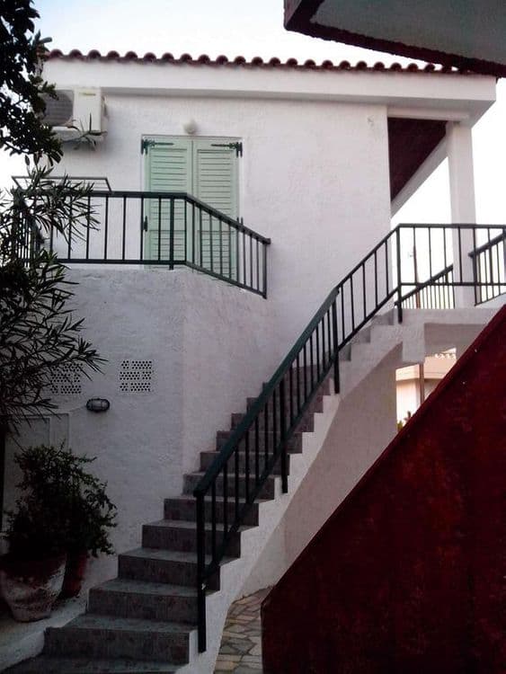Haris Apartments