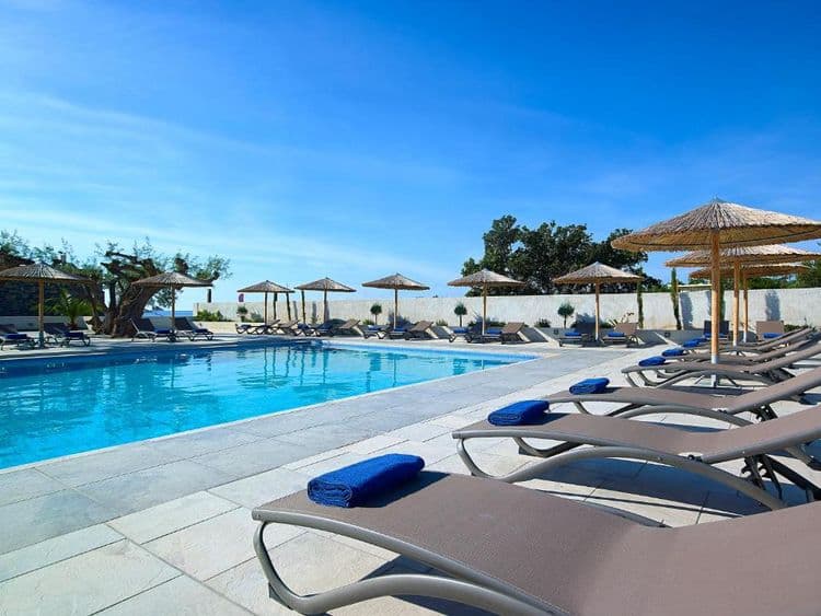 Coriva Beach Hotel