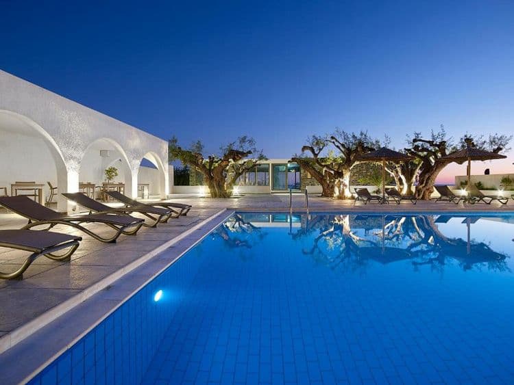 Coriva Beach Hotel