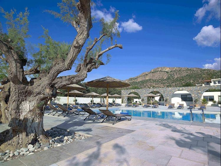 Coriva Beach Hotel