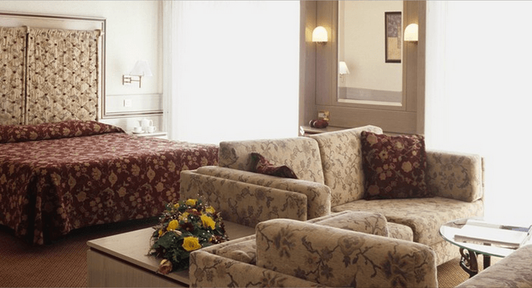 Holiday Suites