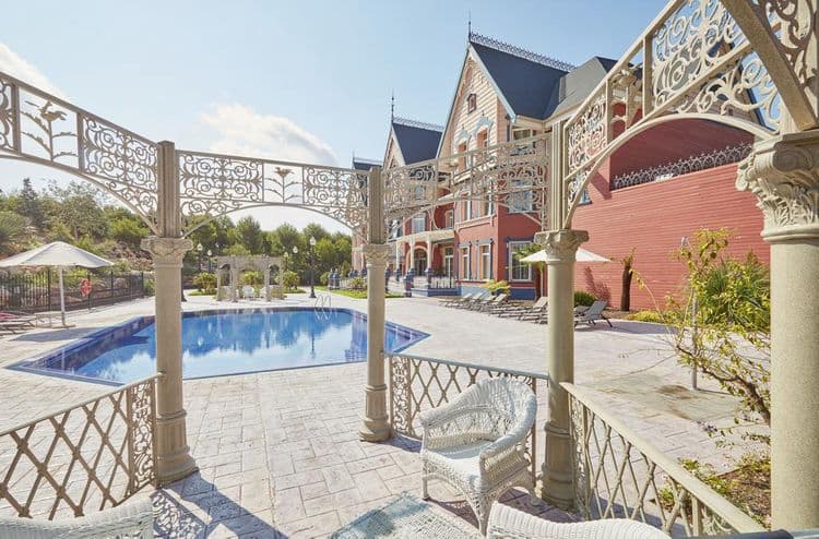PortAventura Lucy's Mansion