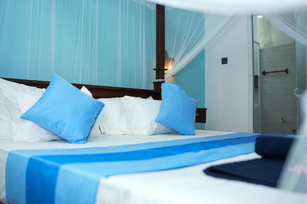 Ocean's Eye Hotel