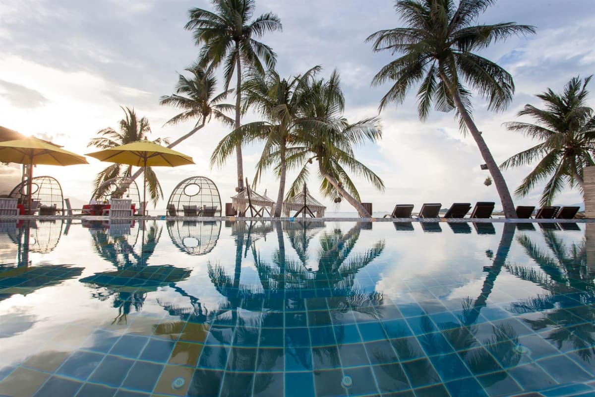 Tango Luxe Beach Villa Samui