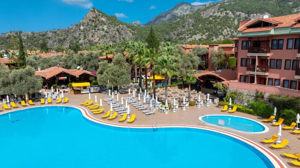 Sun City Hotel & Beach Club