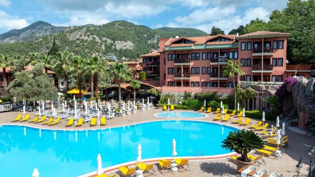 Sun City Hotel & Beach Club