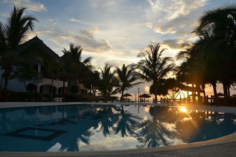 La Madrugada Beach Resort