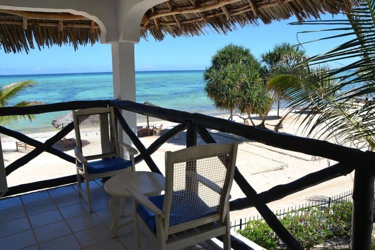 La Madrugada Beach Resort