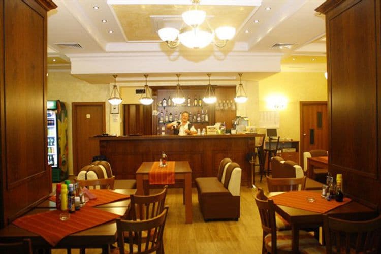 Family Hotel Deykin